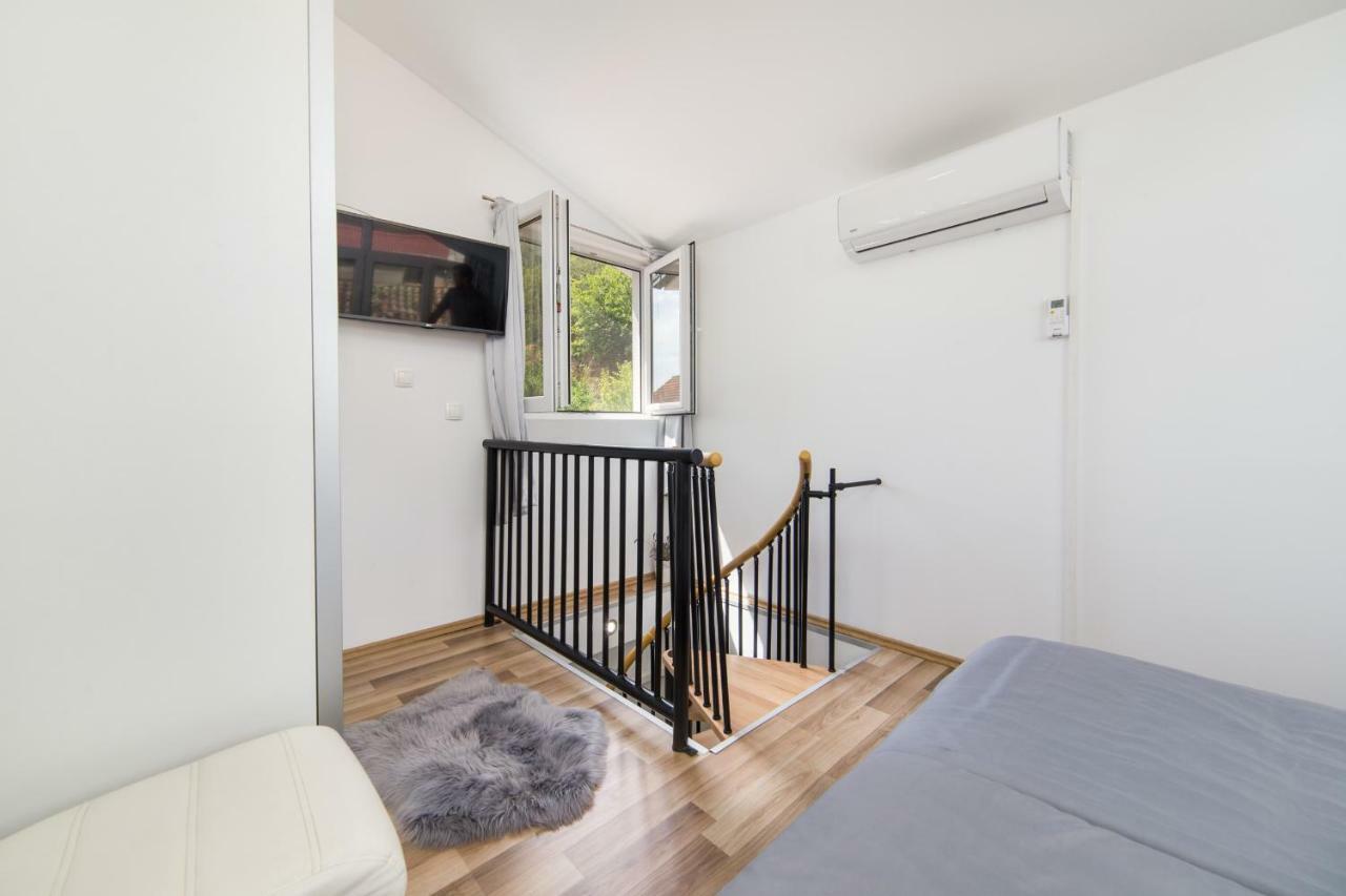 Studio Apartment Finta Rogotin Exterior foto